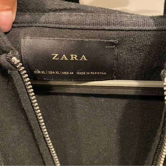 Zara zip up hoodie - Picture 2 of 3